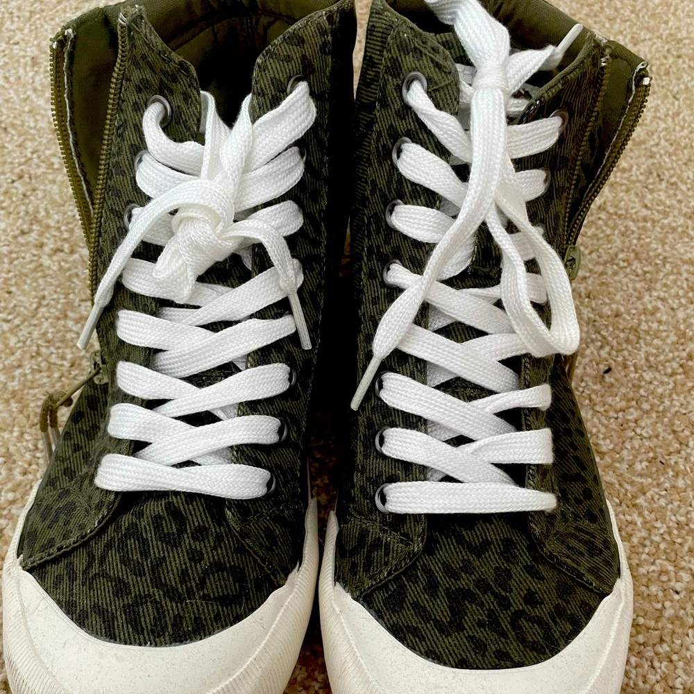 ROCKETDOG Camo mini high tops